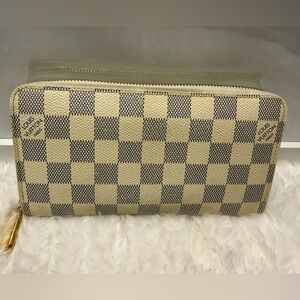 LOUIS VUITTON-CA2131 Damier Azur Zippy Wallet